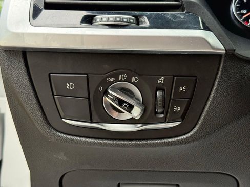 Used 2019 BMW X3 xDrive30i w/ Executive Package AWD/4WD image 39