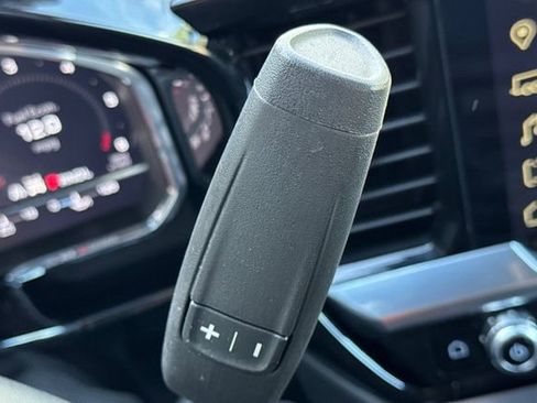 Used 2024 GMC Sierra 1500 SLT image 34