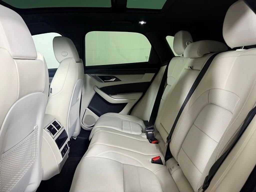 Certified 2026 Jaguar F-PACE R-Dynamic S AWD/4WD image 23