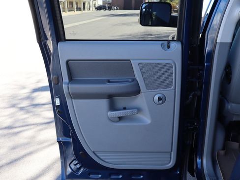 Used 2006 Dodge Ram 1500 Truck SLT image 25