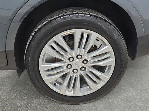 Used 2019 Cadillac XT5 Premium Luxury w/ Driver Assist Package image 33