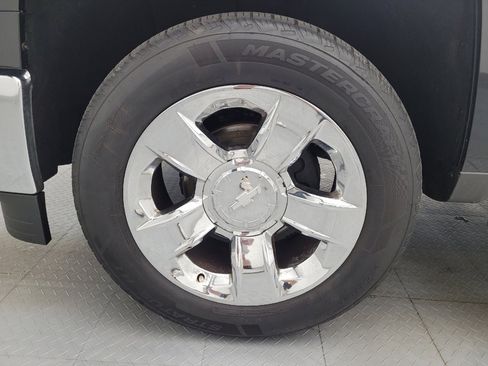 Used 2015 Chevrolet Silverado 1500 LTZ w/ LTZ Plus Package AWD/4WD image 31