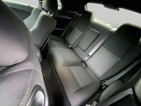 Used 2019 Dodge Challenger R/T RWD image 18