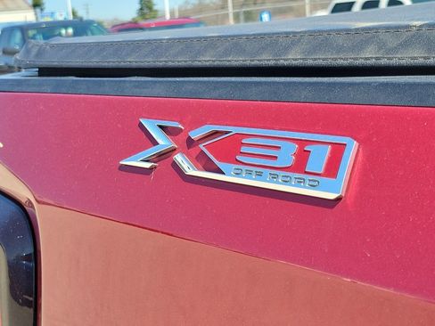 Used 2020 GMC Sierra 1500 Elevation w/ Elevation Value Package AWD/4WD image 8