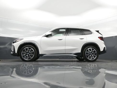 New 2026 BMW X1 xDrive28i w/ Technology Package AWD/4WD image 39