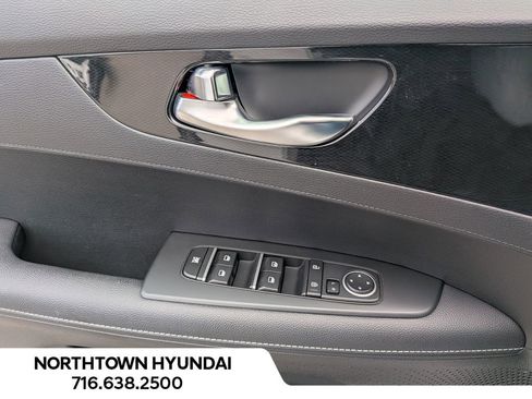 Used 2024 Kia Forte GT-Line image 32