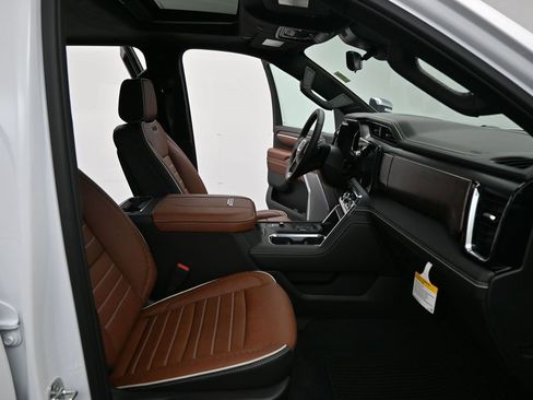 New 2026 GMC Sierra 3500 Denali Ultimate image 29