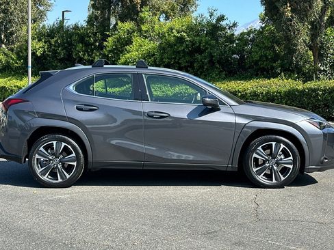 Certified 2025 Lexus UX 300h FWD w/ Accessory Package (Z2) image 8