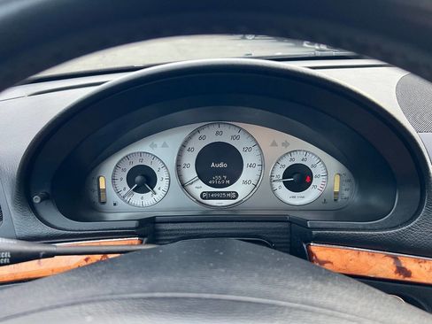 Used 2008 Mercedes-Benz E 350 4MATIC Sedan image 25