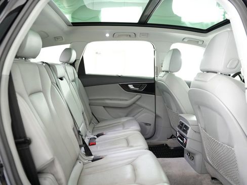 Used 2018 Audi Q7 3.0T Prestige AWD/4WD image 41
