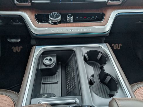 New 2025 Ford Expedition Max King Ranch image 15