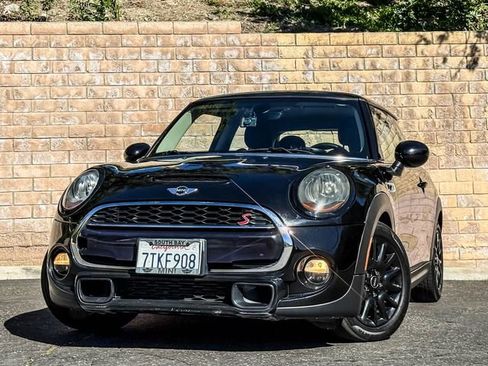 Used 2016 MINI Cooper S image 3