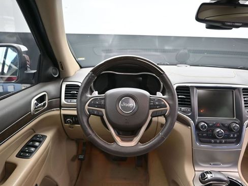 Used 2014 Jeep Grand Cherokee Overland image 29