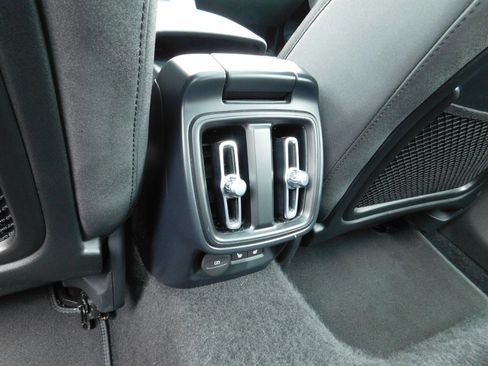 Used 2021 Polestar Polestar 2 AWD/4WD image 11
