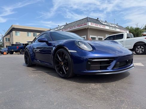 Used 2021 Porsche 911 Carrera w/ Premium Package RWD image 5