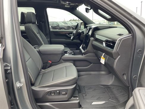 New 2026 GMC Yukon XL Elevation w/ Elevation Premium Package image 30