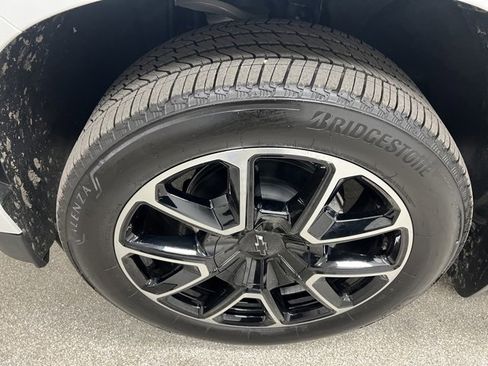 Used 2025 Chevrolet Tahoe RST w/ RST Capability Package image 15