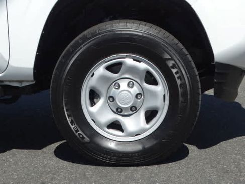 Certified 2023 Toyota Tacoma SR AWD/4WD image 8