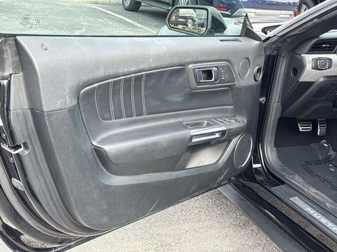 Used 2023 Ford Mustang Premium image 12