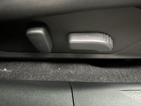 New 2026 Subaru Outback Limited AWD/4WD image 25