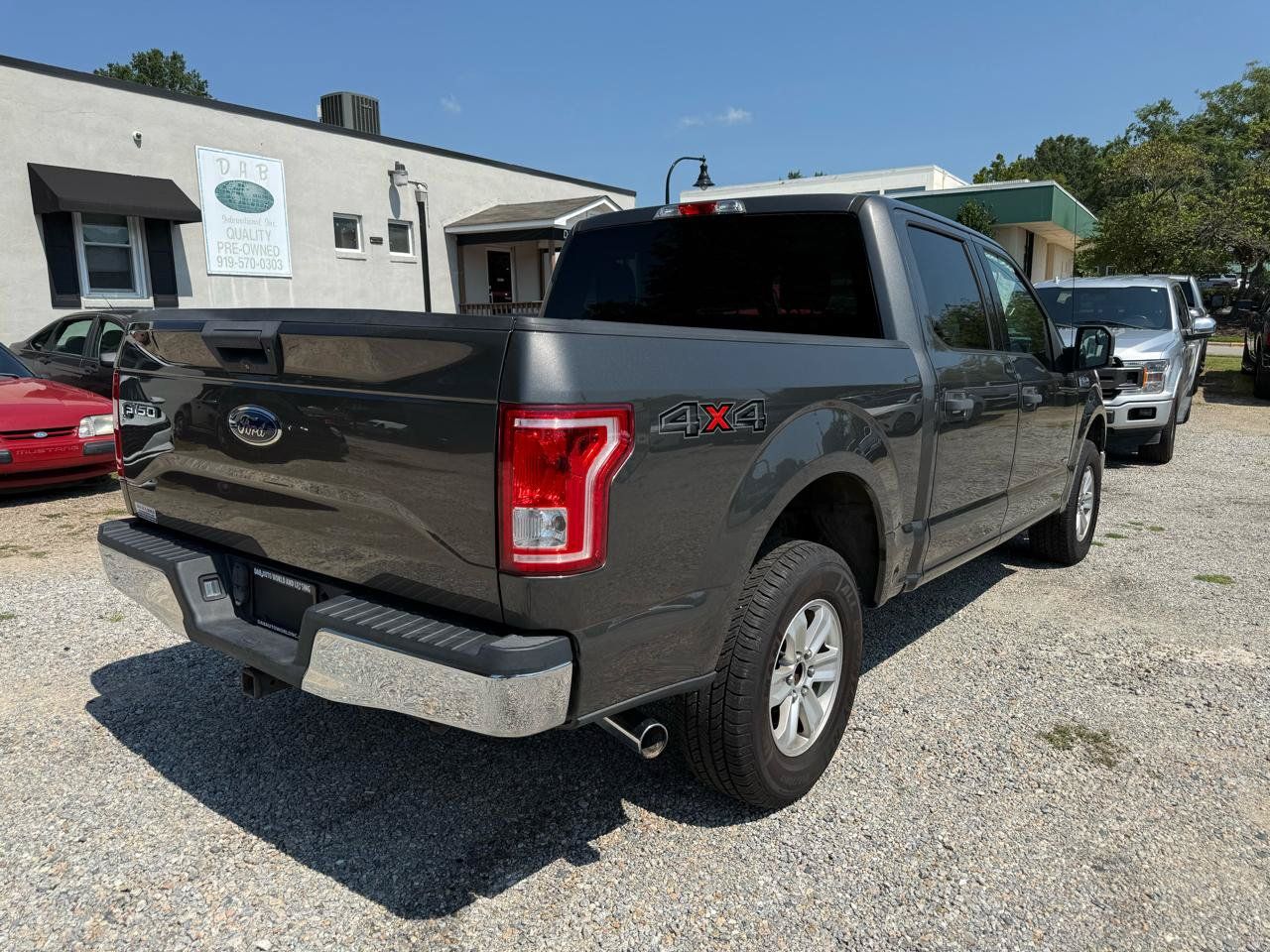 Used 2017 Ford F150 XLT w/ Equipment Group 301A Mid AWD/4WD image 5