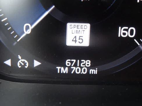 Used 2019 Volvo XC60 T6 Inscription w/ Protection Package AWD/4WD image 23