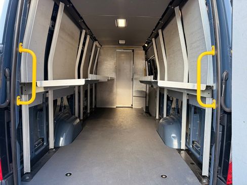 Used 2019 Mercedes-Benz Sprinter 170 image 14