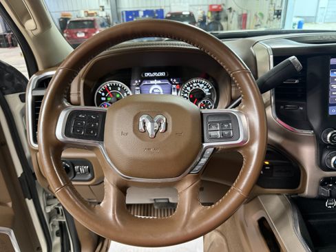 Used 2022 RAM 3500 Laramie AWD/4WD image 16