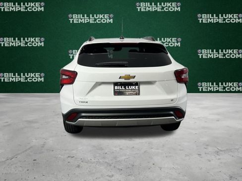 Used 2025 Chevrolet Trax LT image 7