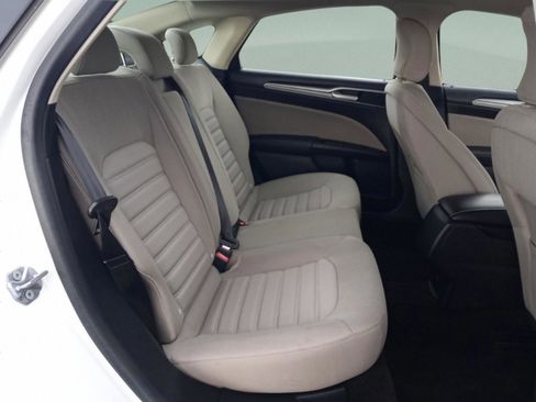 Used 2018 Ford Fusion S image 39