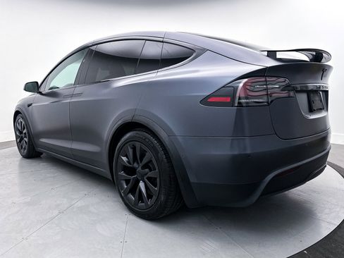 Used 2022 Tesla Model X image 13