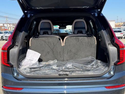 New 2026 Volvo XC90 B6 Ultra w/ Protection Package Premier image 16