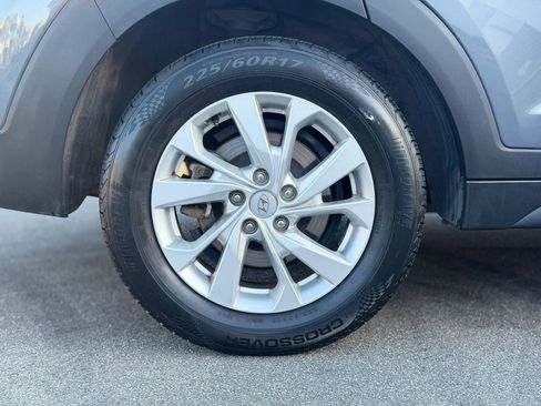 Used 2019 Hyundai Tucson SE image 9