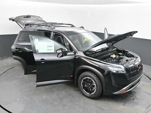 New 2026 Nissan Pathfinder Rock Creek AWD/4WD image 40