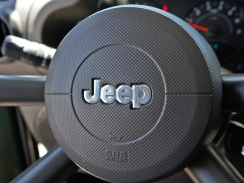 Used 2009 Jeep Wrangler Unlimited X AWD/4WD image 17