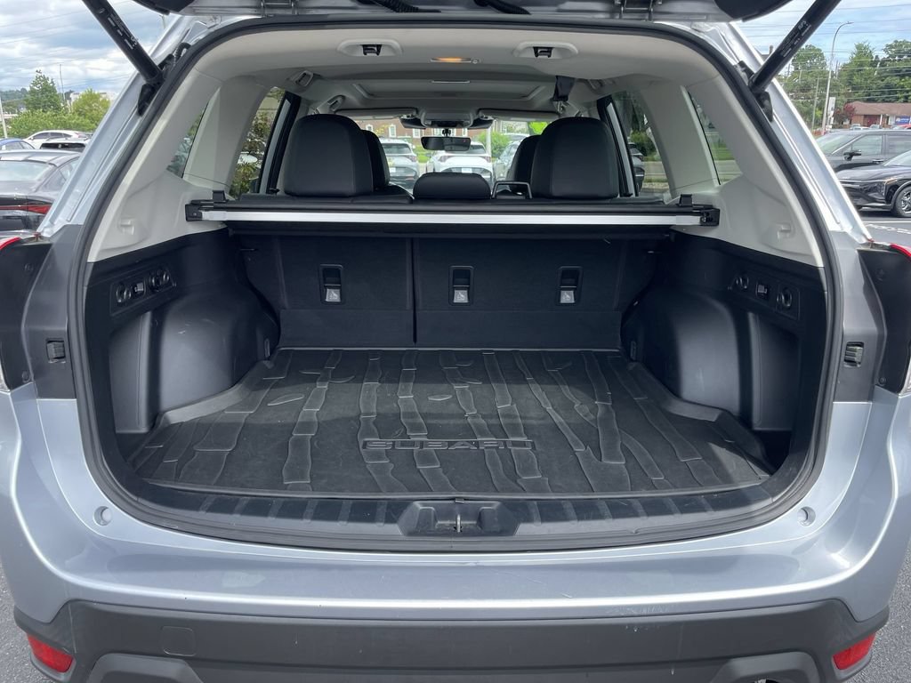 Certified 2024 Subaru Forester Limited AWD/4WD image 37