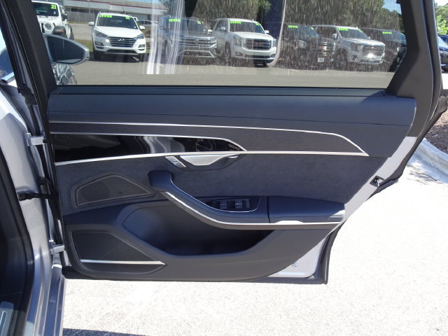 Used 2025 Audi A8 L 3.0T AWD/4WD image 19