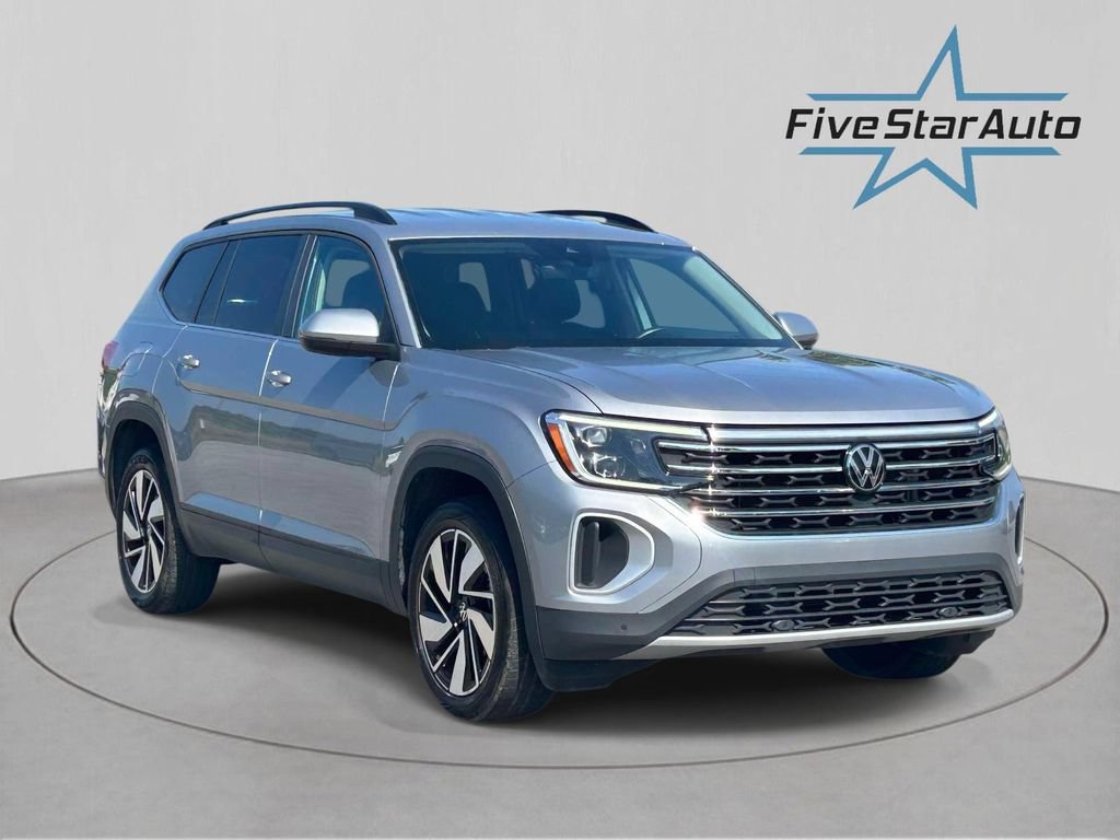 Used 2024 Volkswagen Atlas SE AWD/4WD image 1