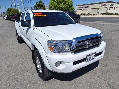 Used 2009 Toyota Tacoma PreRunner RWD image 2