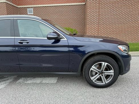 Used 2018 Mercedes-Benz GLC 300 4MATIC image 19