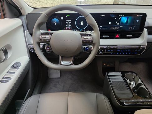 New 2026 Hyundai Ioniq 5 SEL image 16