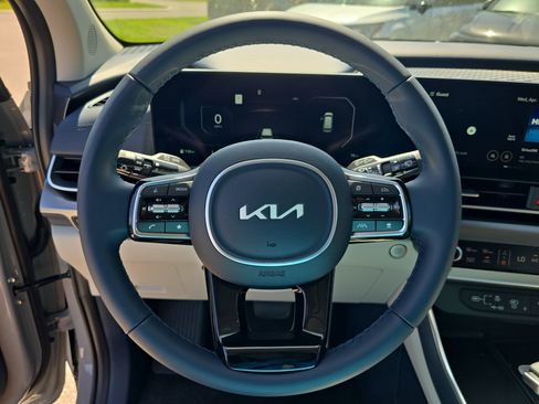 New 2026 Kia Carnival SX FWD image 31