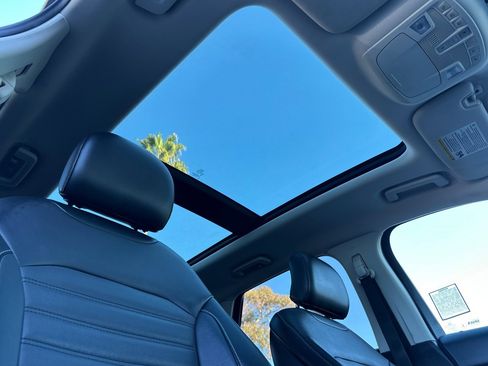 Used 2016 Ford Edge SEL w/ Equipment Group 201A image 17