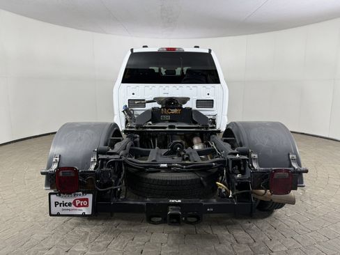 Used 2023 Ford F350 XL w/ FX4 Off-Road Package AWD/4WD image 6