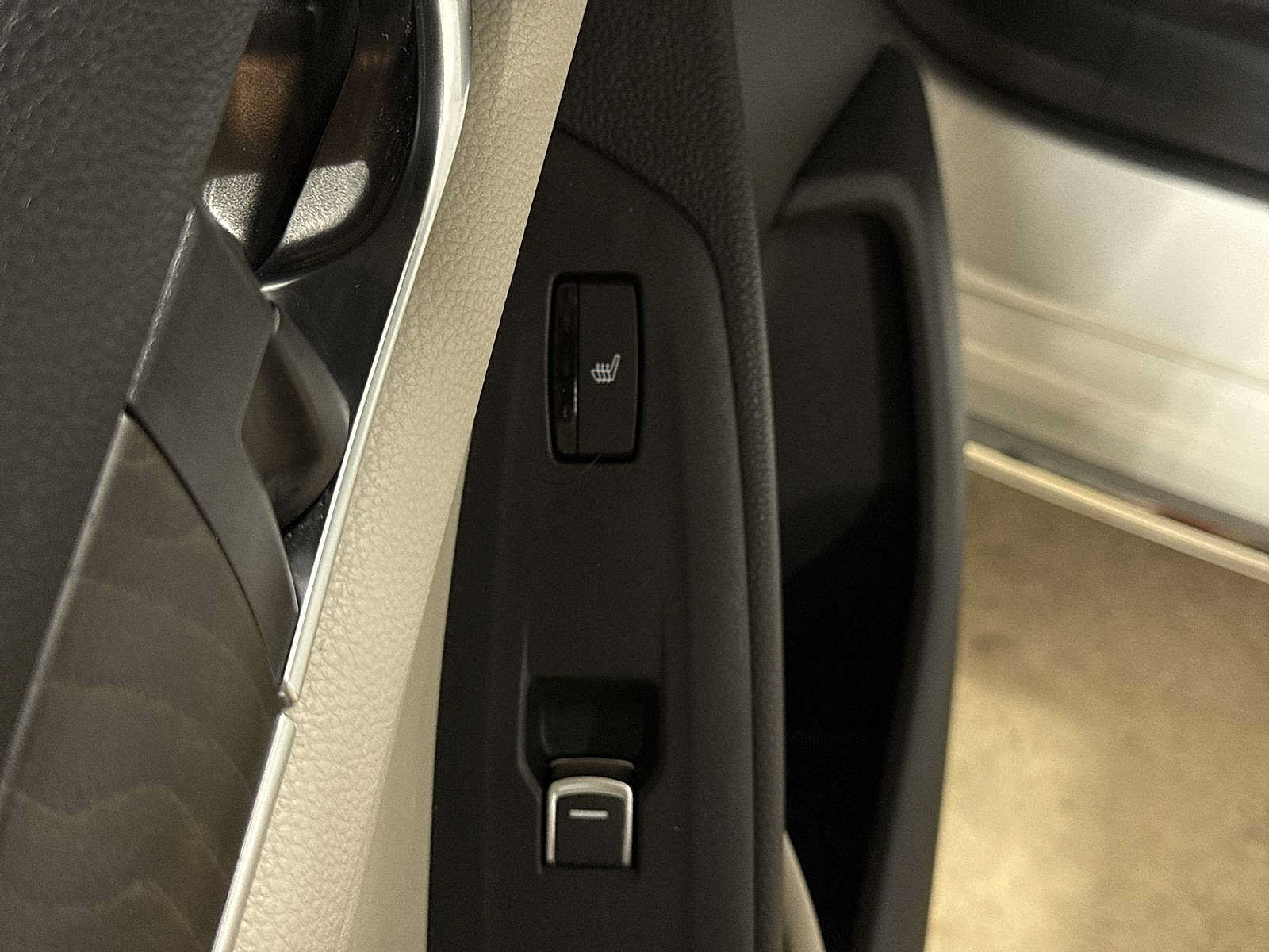 Used 2019 Honda Accord Touring image 33