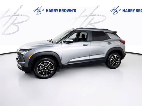 Used 2025 Chevrolet TrailBlazer LT w/ LT Cold Weather Package image 26