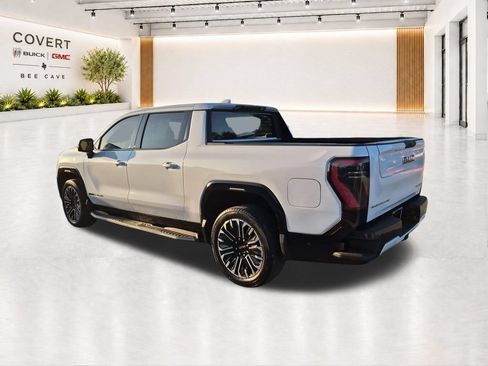 Used 2026 GMC Sierra EV Denali AWD/4WD image 9