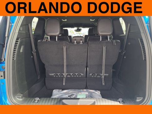 New 2026 Chrysler Pacifica Select image 8