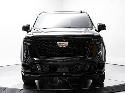 Used 2026 Cadillac Escalade V AWD/4WD image 4