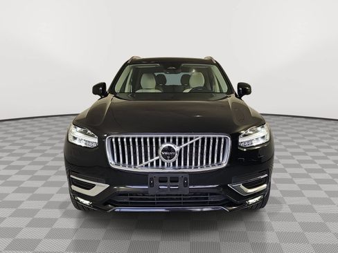 Used 2024 Volvo XC90 B6 Plus AWD/4WD image 3